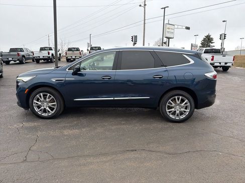 Used 2023 Buick Enclave Essence w/ Experience Buick Package image 6