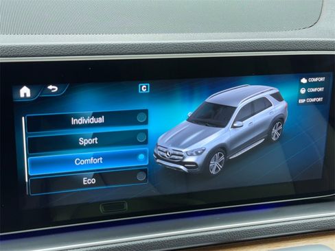 Used 2022 Mercedes-Benz GLE 350 4MATIC w/ AMG Line Exterior image 27