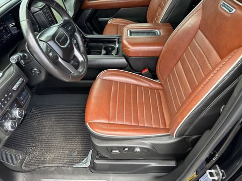 Used 2024 GMC Yukon Denali Ultimate AWD/4WD image 22