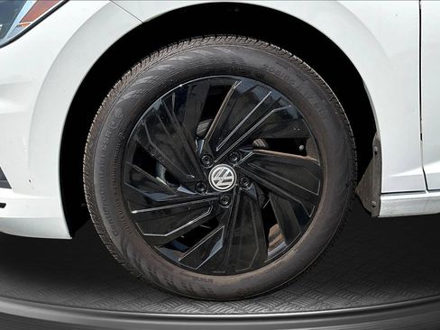 Used 2019 Volkswagen Jetta SEL Premium FWD image 28
