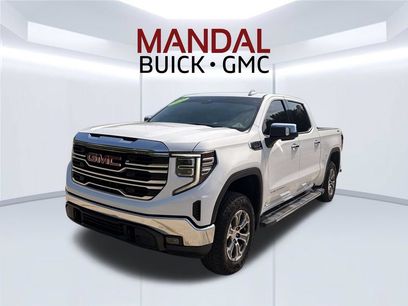 Used 2022 GMC Sierra 1500 SLT w/ Max Trailering Package