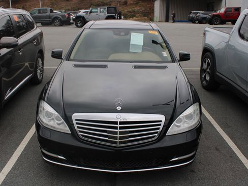 Used 2012 Mercedes-Benz S 550 4MATIC image 2