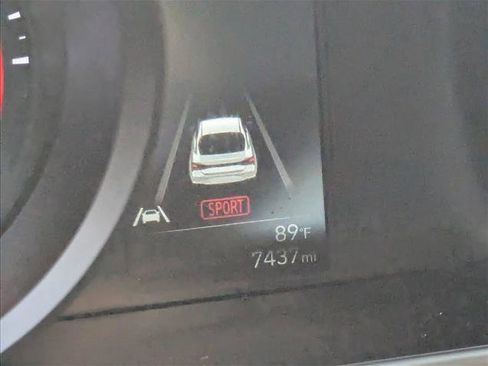 Used 2022 Hyundai Elantra SEL image 11