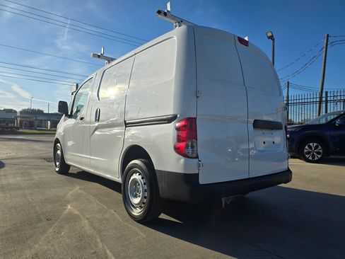 Used 2019 Nissan NV200 S image 5