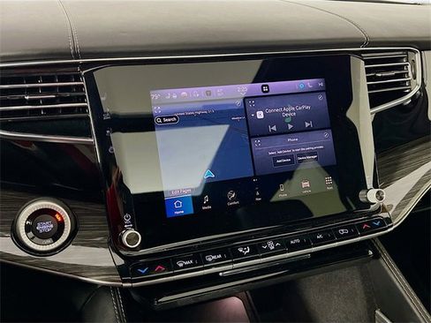 Used 2022 Jeep Wagoneer Series III w/ Premium Group I image 17