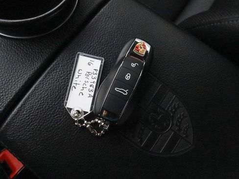 Used 2016 Porsche Panamera Edition image 35