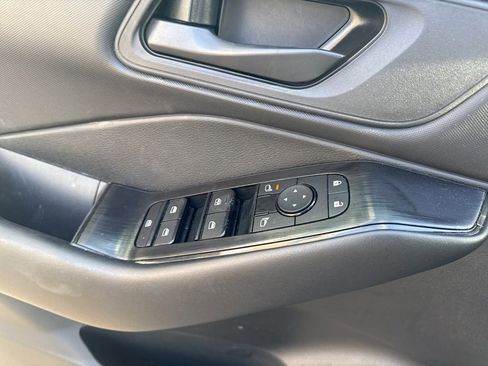 Used 2024 Nissan Rogue S image 14