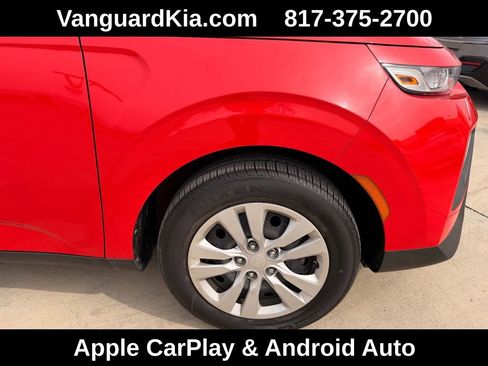 Used 2020 Kia Soul LX image 11