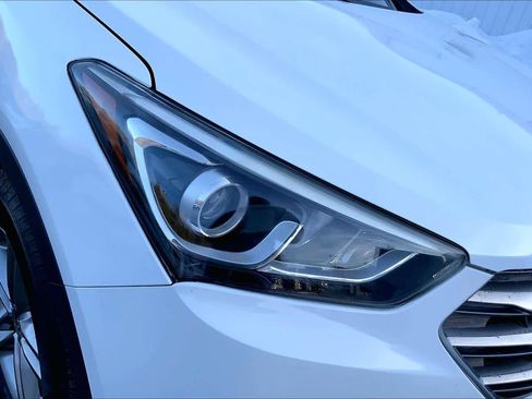 Used 2018 Hyundai Santa Fe Sport image 27