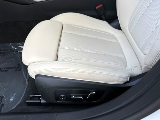 Used 2026 BMW i4 eDrive40 w/ M Sport Package RWD image 17