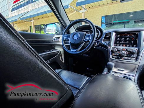 Used 2018 Jeep Grand Cherokee Limited w/ Luxury Group II image 38