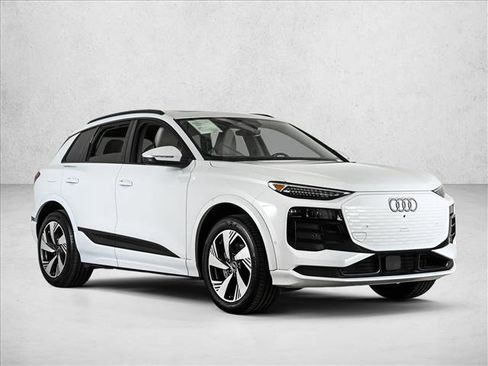 Certified 2025 Audi Q6 e-tron Premium Plus AWD/4WD image 3