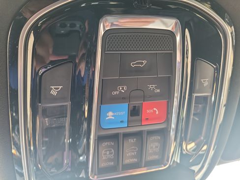 Used 2022 Jeep Grand Cherokee L Summit AWD/4WD image 26