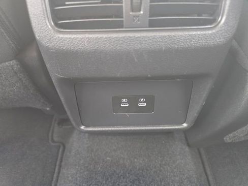 Used 2025 Nissan Rogue SV image 26