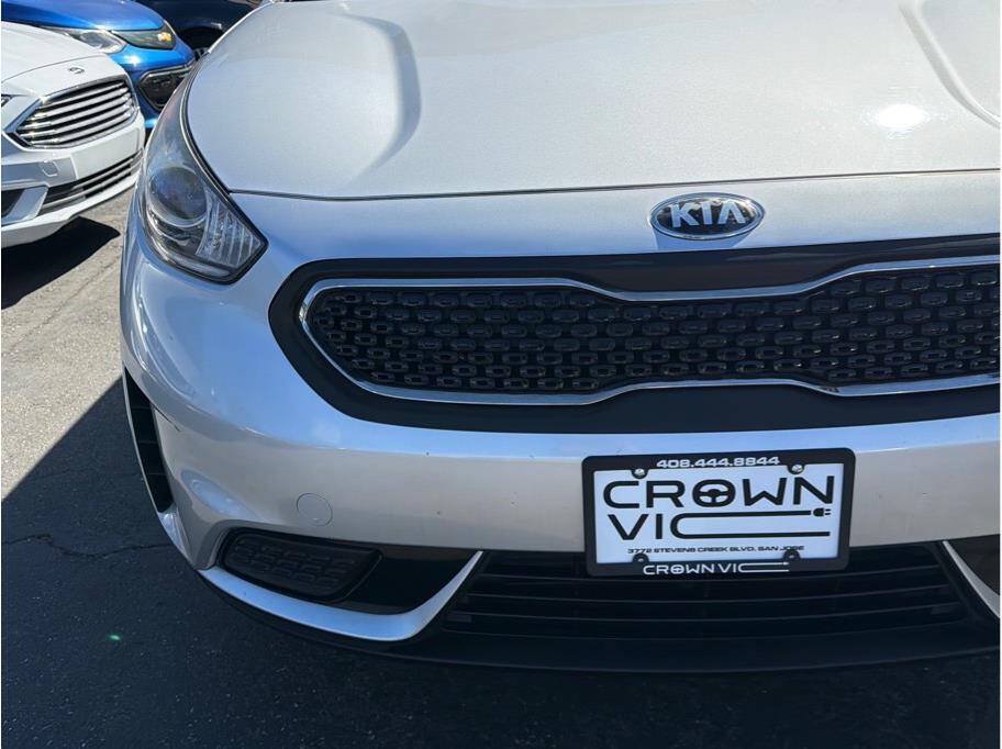Used 2019 Kia Niro LX FWD image 23