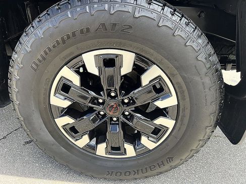 Certified 2024 Nissan Frontier PRO-4X w/ Pro Convenience Package AWD/4WD image 11