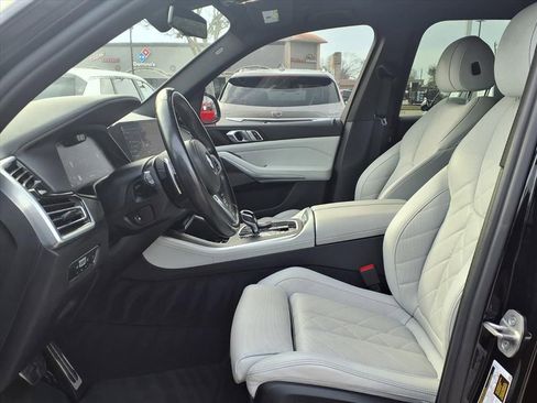 Used 2023 BMW X5 xDrive40i w/ M Sport Package image 18