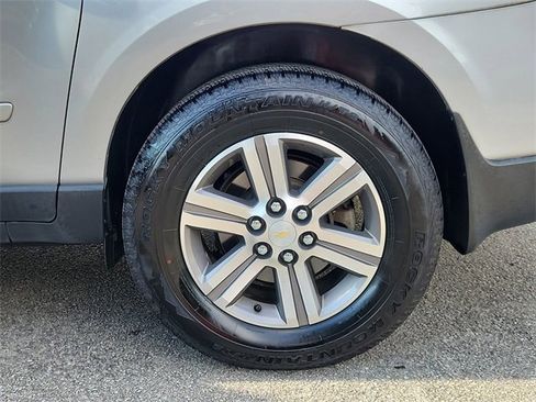 Used 2017 Chevrolet Traverse LT image 30