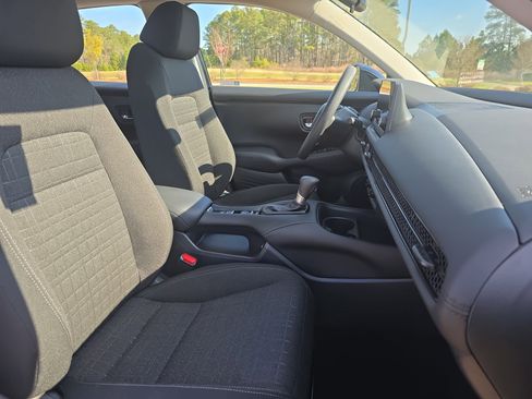 Used 2023 Honda HR-V LX image 10