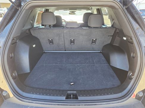 Used 2025 Chevrolet Equinox LT image 25