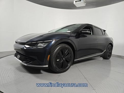 Used 2022 Kia EV6 Wind RWD image 2