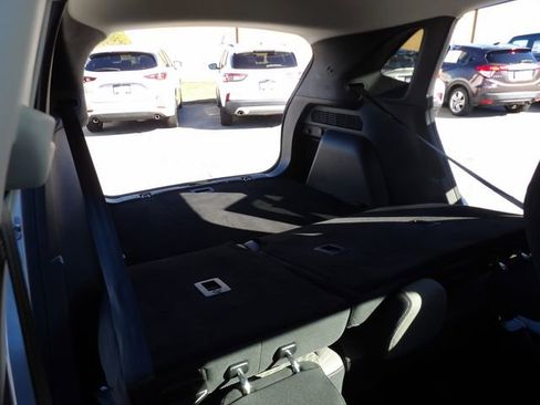 Certified 2022 Ford Escape SE w/ SE Sport Appearance Package image 32