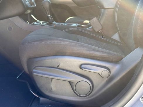 Used 2019 Jeep Cherokee Latitude w/ Popular Appearance Group image 25