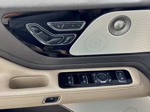 Used 2022 Lincoln Aviator Grand Touring w/ Equipment Group 301A AWD/4WD image 22