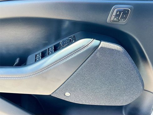 Used 2024 Ford Mustang Mach-E Premium image 19