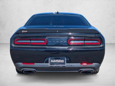 Used 2021 Dodge Challenger R/T RWD image 7