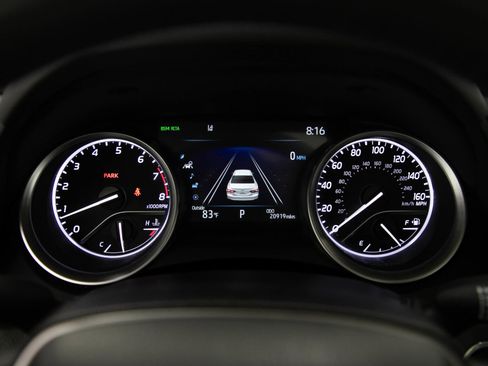 Used 2022 Toyota Camry XLE FWD image 23