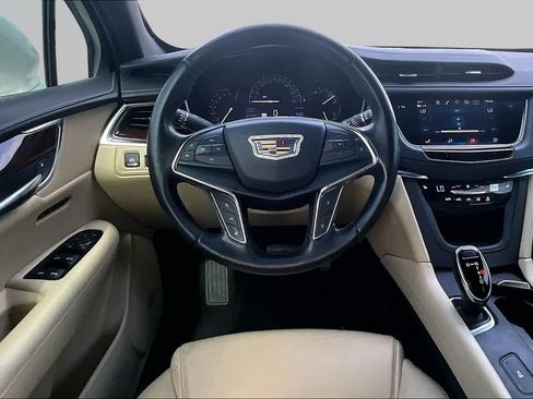 Used 2019 Cadillac XT5 Luxury FWD image 5