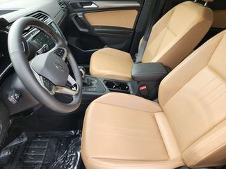 Used 2022 Volkswagen Tiguan SE FWD video 3
