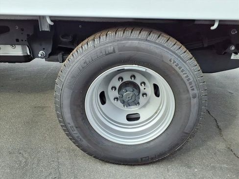 New 2024 Ford F350 XL image 6