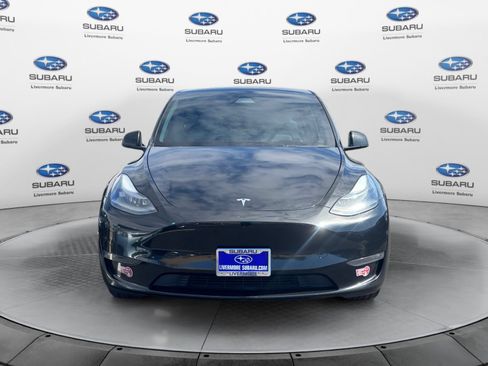 Used 2023 Tesla Model Y Long Range AWD/4WD image 8
