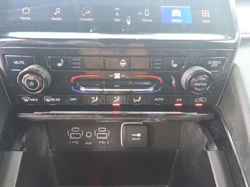 Used 2023 Jeep Grand Cherokee L Limited image 15