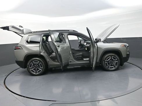 New 2026 Jeep Cherokee Limited AWD/4WD image 37
