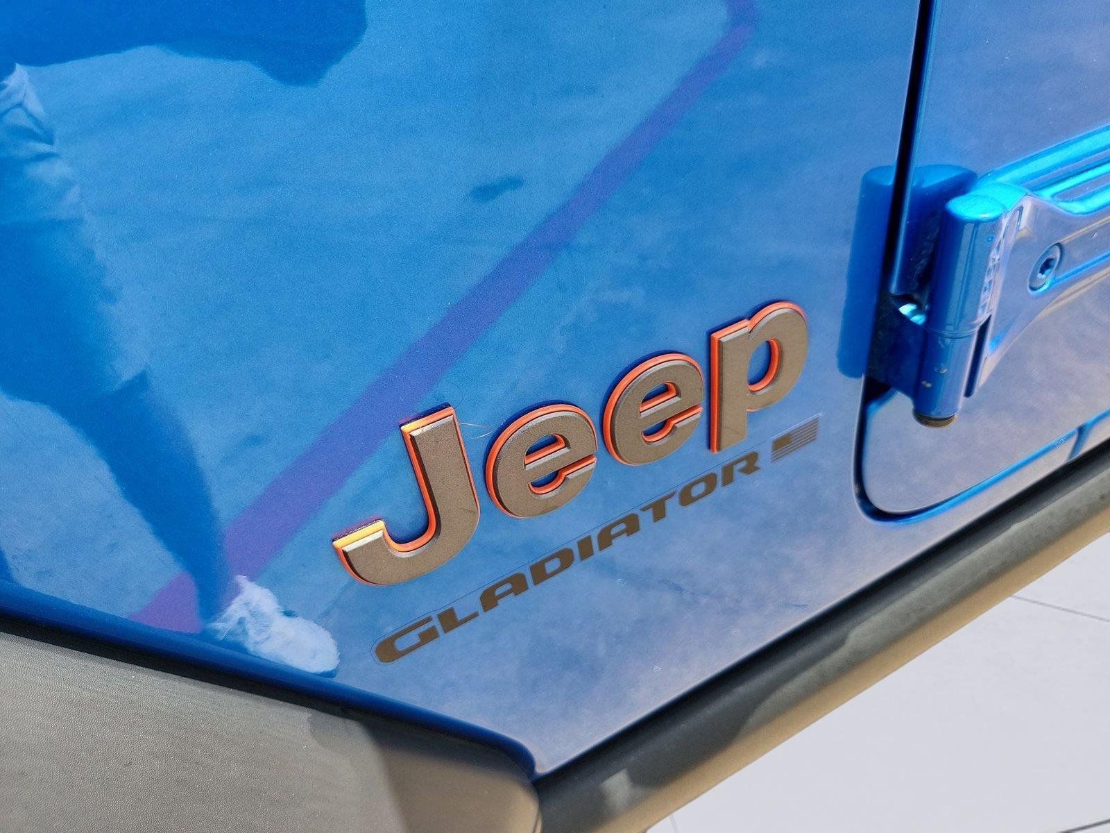 Used 2024 Jeep Gladiator Mojave w/ Convenience Group AWD/4WD image 30