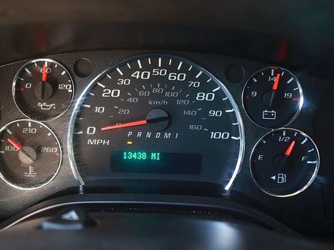 Used 2025 GMC Savana 2500 w/ Driver Convenience Package RWD image 17