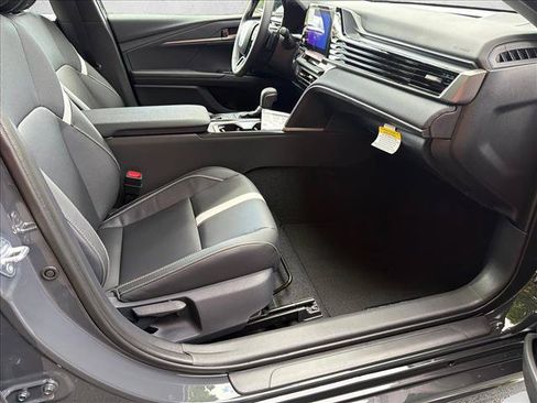Used 2026 Toyota Camry SE FWD image 13