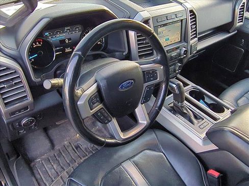 Used 2018 Ford F150 Platinum w/ Equipment Group 701A Luxury image 9