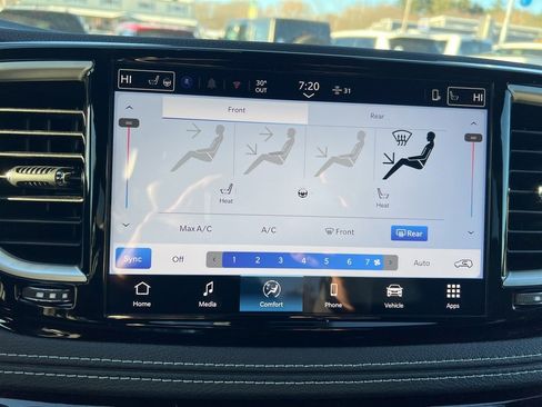 New 2026 Chrysler Pacifica Select image 27