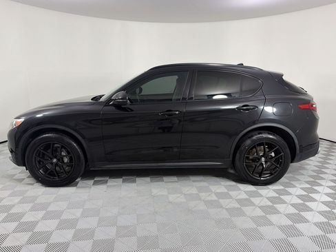 Used 2021 Alfa Romeo Stelvio Sprint w/ Nero Edizione RWD image 2