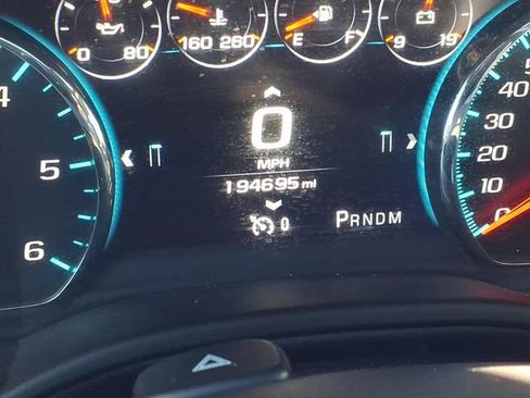 Used 2016 Chevrolet Suburban LTZ AWD/4WD image 30