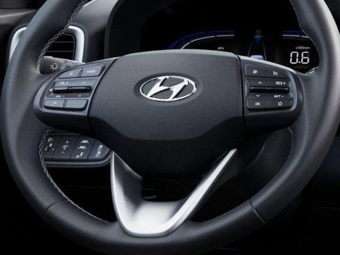New 2025 Hyundai Venue SEL image 16