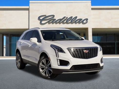New 2026 Cadillac XT5 Premium Luxury image 2