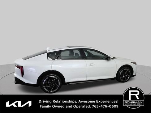 Used 2025 Kia K4 GT-Line w/ GT-Line Premium Package FWD image 11