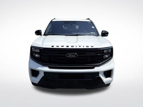 Used 2025 Ford Expedition Platinum w/ Stealth Performance Package AWD/4WD image 2