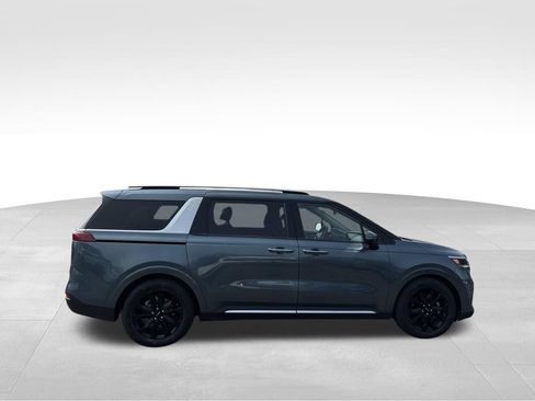Certified 2023 Kia Carnival SX FWD image 6