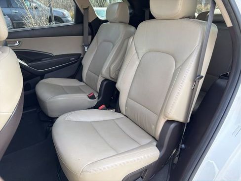 Used 2017 Hyundai Santa Fe Limited w/ Cargo Package AWD/4WD image 9